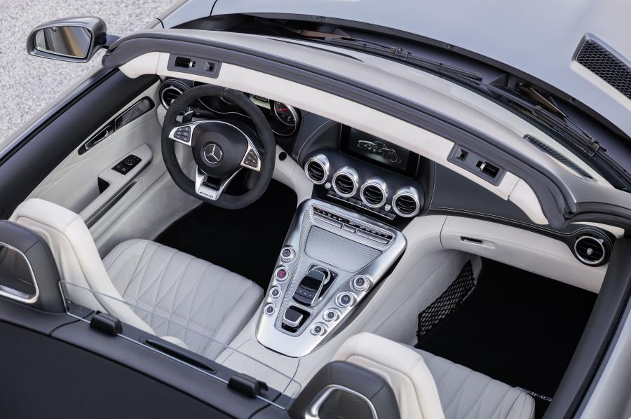 Интерьер Mercedes-AMG GT C Roadster 2016 года  (WW) (фото 28 из 50)